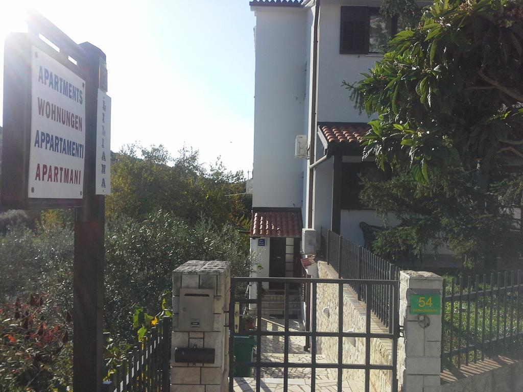 Apartments Liliana Pula Exterior foto